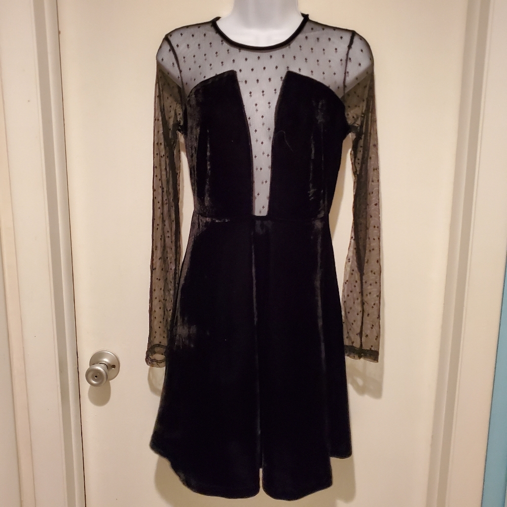 FOREVER 21 DRESS